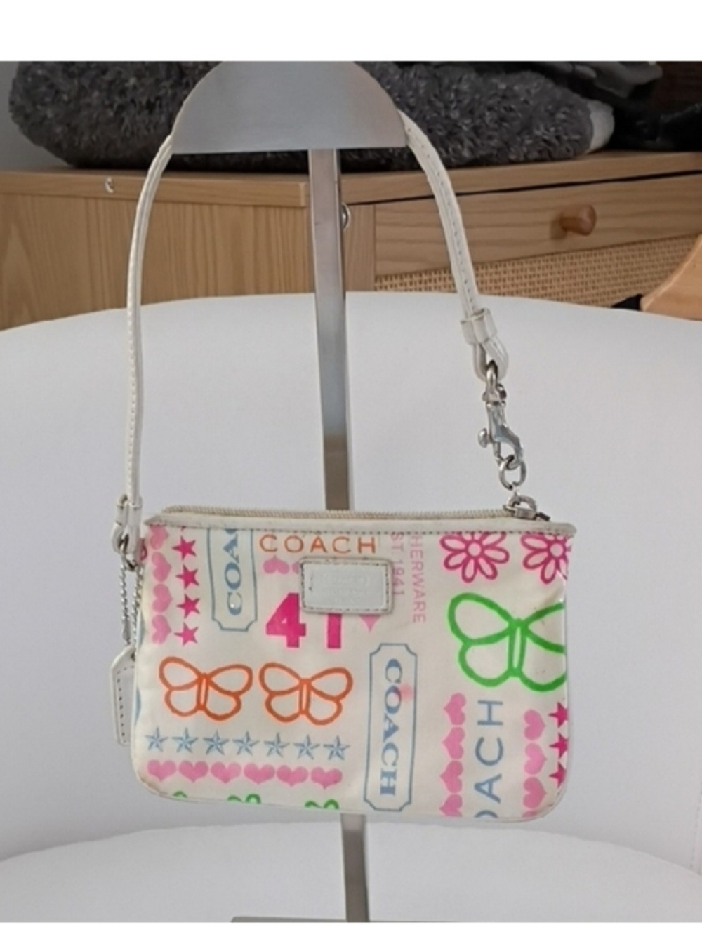 COACH Vintage Multicolor Signature Heart & Bow Wristlet With Hangtag - Picture 9 of 9